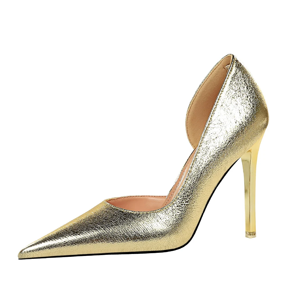 High heel shoes with a pointed toe, shallow mouth, and hollow sides. Experience stylish comfort and elevate your look fo — photo 4