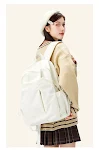 Mochila escolar para estudantes de ensino médio, ideal para lazer e viagens ao ar livre, com amplo espaço, resistente e confortável. — foto 21
