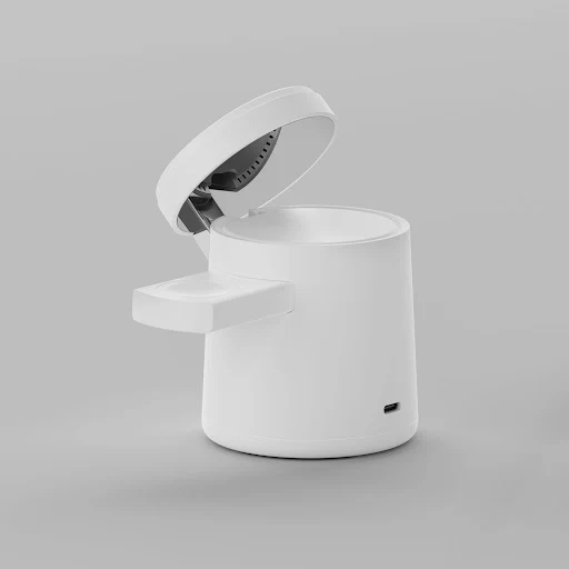 Title 13, 15W Magnetic Three-in-One Wireless Charger Simp...