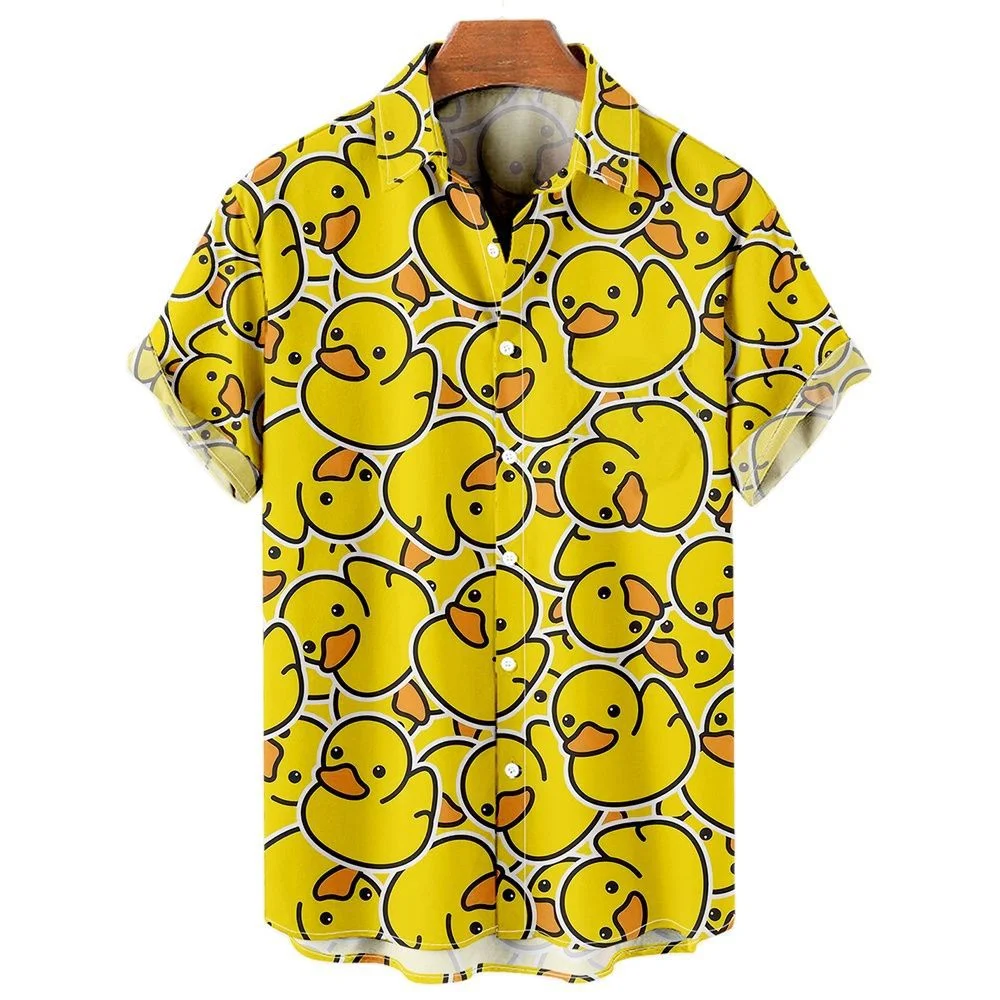 Camisa Havaiana Masculina Pequena com Estampa de Patinhos Amarelos. Ideal para o verão, praia e momentos de lazer com estilo e conforto. — foto 2