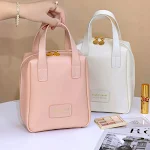 Bolsa cosmética em couro PU em formato de concha, à prova d'água, com letras, multifuncional, maleta de maquiagem de mão, bolsa de higiene pessoal. — foto 7