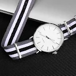 Reloj sencillo con correa de lona. Comodidad y estilo casual en cada momento. Perfecto para uso diario y actividades al aire libre. — foto 2