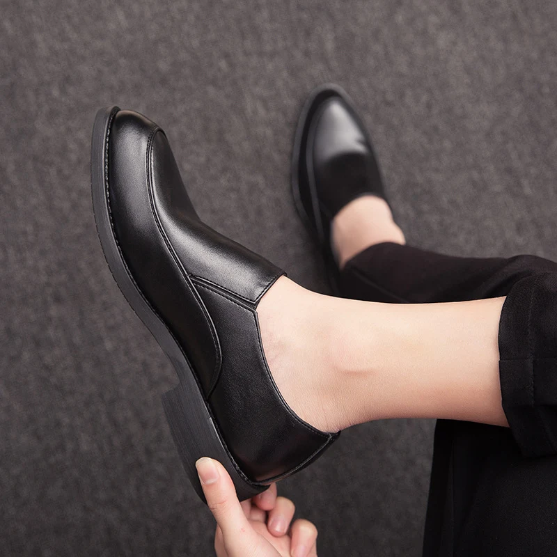Men's business casual shoes Comfortable and stylish footwear for work and beyond. Versatile designs, perfect for a polis — photo 6
