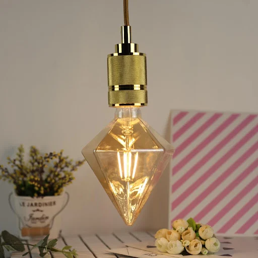 Title 1, Net Celebrity Retro Lamp Shaped Bulb