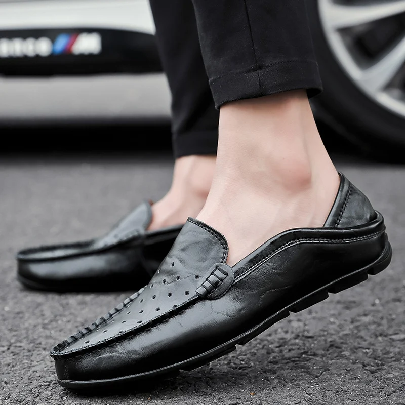 Letnie buty męskie, płaskie, w koreańskim stylu, z czerwoną siateczką, inspirowane brytyjskim designem. Idealne na ciepłe dni. — zdjęcie 8