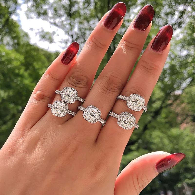 Anel de prata esterlina S925 com diamante simulado. Um brilho deslumbrante para realçar sua beleza e celebrar momentos especiais. — foto 4