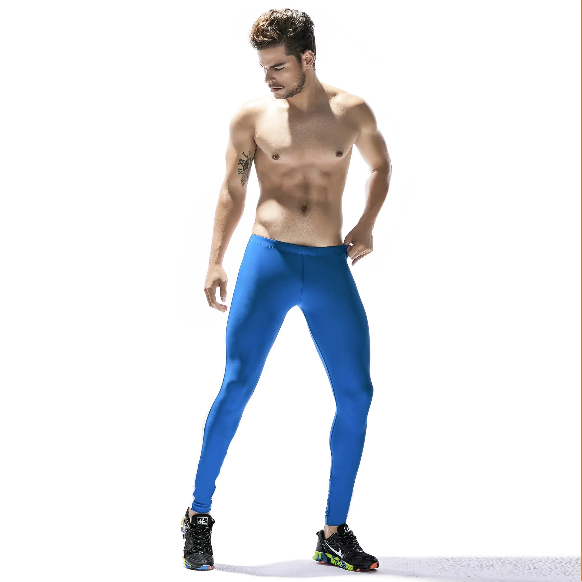 Title 10, Pantalons élastiques et ajustés pour le sport e...