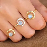 Anel de prata 925 com pedra da lua, um toque de elegância para o seu visual, perfeito para realçar sua beleza em qualquer ocasião. — foto 4