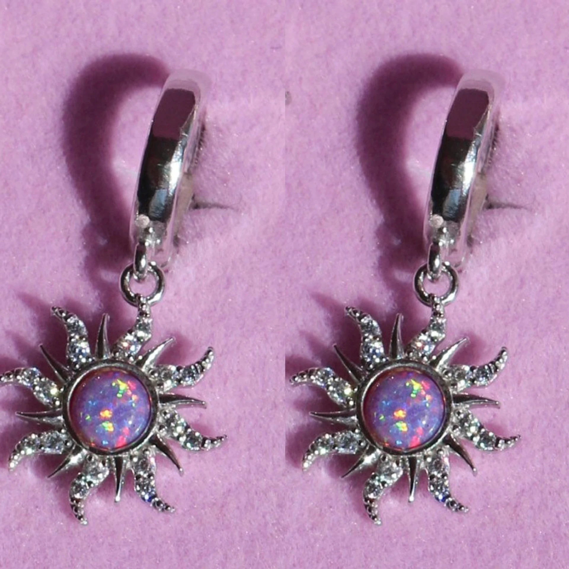 Colar com pingente de opala de dopamina vintage, anel e brincos. Desfrute da beleza atemporal e sofisticação deste conjunto de joias deslumbrante. — foto 12