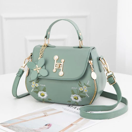 Title 2, Geborduurd one-shoulder messenger handtas