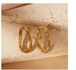 Brincos de aço inoxidável com design de coração vazado, tachas geométricas e estilo retrô. Expresse sua personalidade. — foto 7