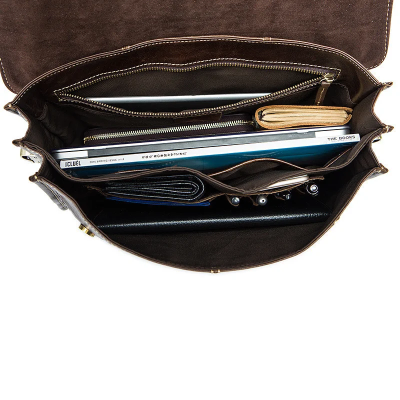 Bolsa masculina de couro bovino de primeira camada, retrô e moderna, com textura. Uma combinação de estilo, durabilidade e praticidade para o dia a dia. — foto 8