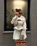 Kadın Uzun Kollu Düz Renk Palto, şıklığı ve rahatlığı bir arada sunar. Soğuk havalar için ideal, her tarza uyum sağlar. — Fotoğraf 3