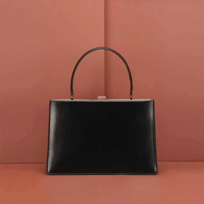 Leather cowhide handbag, stylish and durable, perfect for everyday use. Experience superior quality and timeless design — photo 2