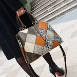 Women's Patchwork Contrast Color Shoulder Bag, a stylish and practical everyday bag, spacious and fashionable, perfect f — photo 2