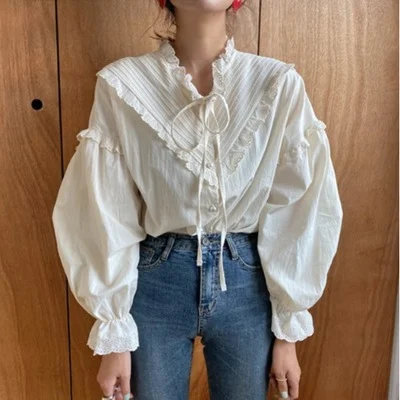 Vestido longo plissado com mangas compridas e cadarço com forro, proporcionando elegância e conforto em eventos. — foto 5