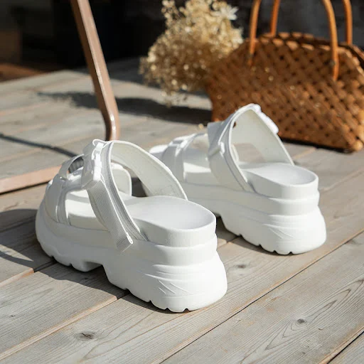 Title 6, Ins Fashion dikke zool sandalen met gesp, zomer...