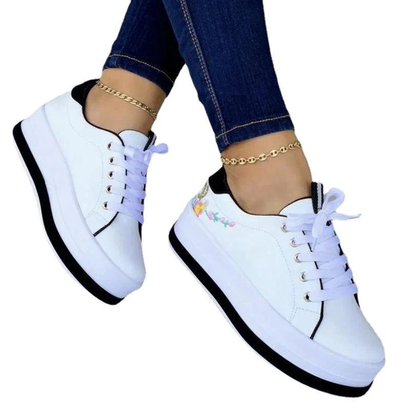 Sapatos casuais femininos de plataforma com bico redondo e cano baixo. Conforto e estilo para o dia a dia. Perfeitos para qualquer ocasião. — foto 3