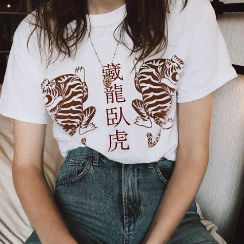 T-shirt da donna stile cinese, stampa ampia, maniche corte, perfetto per un look casual e fresco, ideale per la stagione estiva. — foto 5