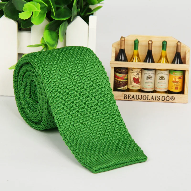 Title 16, Mens solid-color knitted tie. Elevate your sty...
