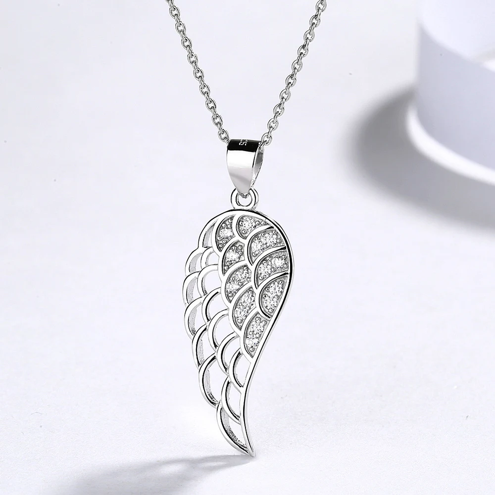 Colar de Asa de Anjo Simples em Prata Esterlina. Elegância e proteção em uma joia delicada e com significado. Um presente perfeito. — foto 4