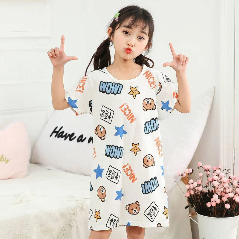 Katoenen nachtjapon voor ouders en kind, dunne prinsessenjurk voor meisjes, pyjama met korte mouwen. Zacht en comfortabel voor warme zomernachten. — foto 4