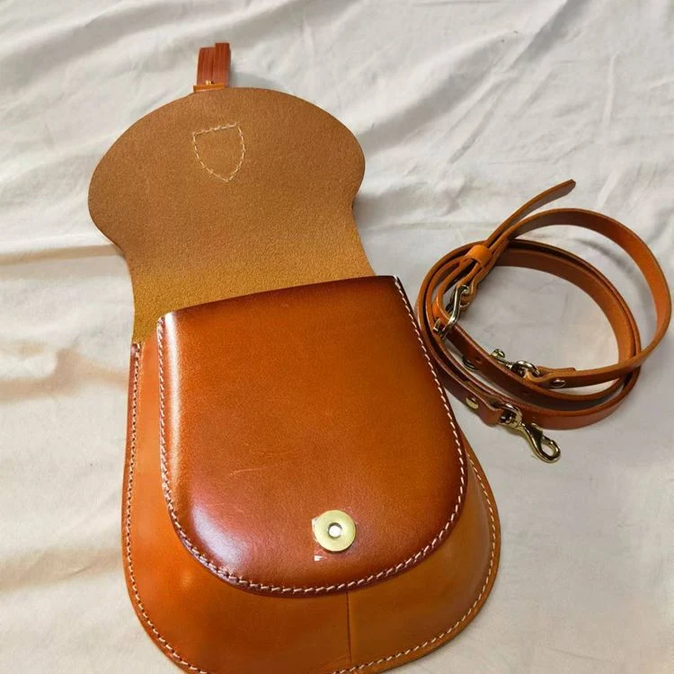 Vintage Saddle Bag Fashion All-match Shoulder. A stylish and versatile accessory for any outfit, perfect for everyday us — photo 1