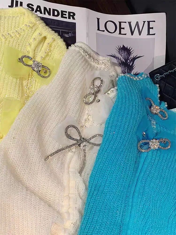 Title 1, Base Shirt Sleeves Diamond-studded Sweater. A c...