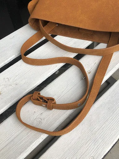 Title 3, Special-interest Design Suede Belt Buckle Shoul...