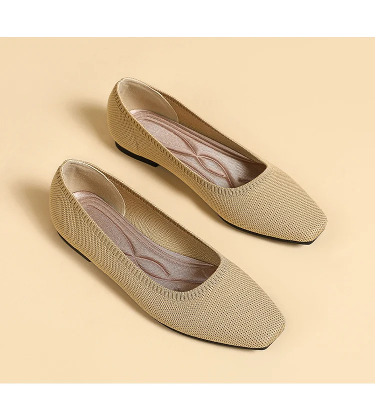 Title 10, Gold Silk Color Matching Pointed Toe Shallow Mo...