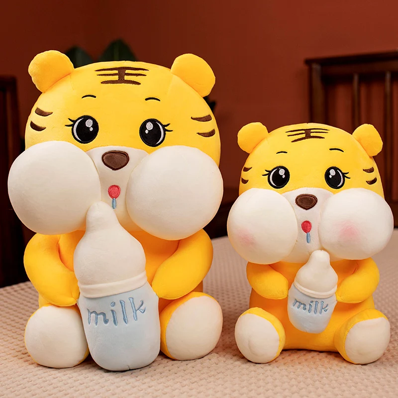 Pelúcia de tigre com mamadeira, um amigo macio para abraçar. Perfeito para confortar seu bebê. Um presente ideal e adorável. — foto 1