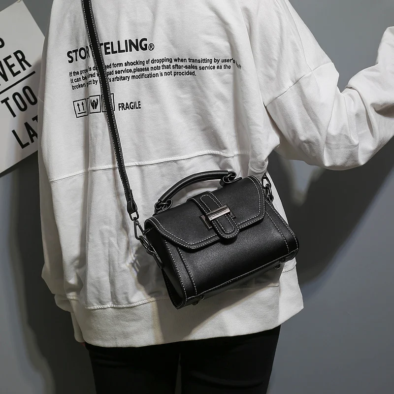 Nieuwe kleine Koreaanse damestas, schoudertas. Draagbare vierkante tas voor dames, perfect voor dagelijks gebruik en stijlvol. — foto 4
