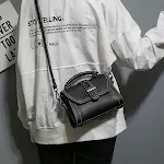 Nieuwe kleine Koreaanse damestas, schoudertas. Draagbare vierkante tas voor dames, perfect voor dagelijks gebruik en stijlvol. — foto 4