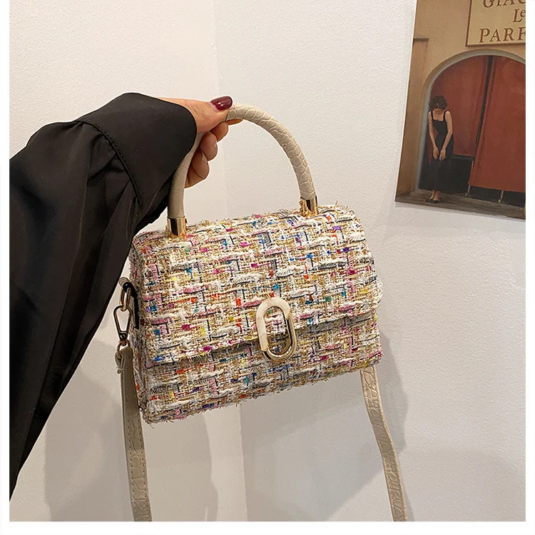 Nova Bolsa Crossbody Niche Portátil Feminina Quadrada Pequena Lã Estilo Baguette Moda Selvagem Temperamento — foto 19