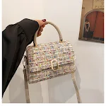 Nova Bolsa Crossbody Niche Portátil Feminina Quadrada Pequena Lã Estilo Baguette Moda Selvagem Temperamento — foto 19