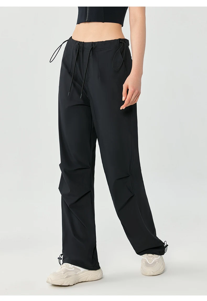 Title 12, Damenmode
