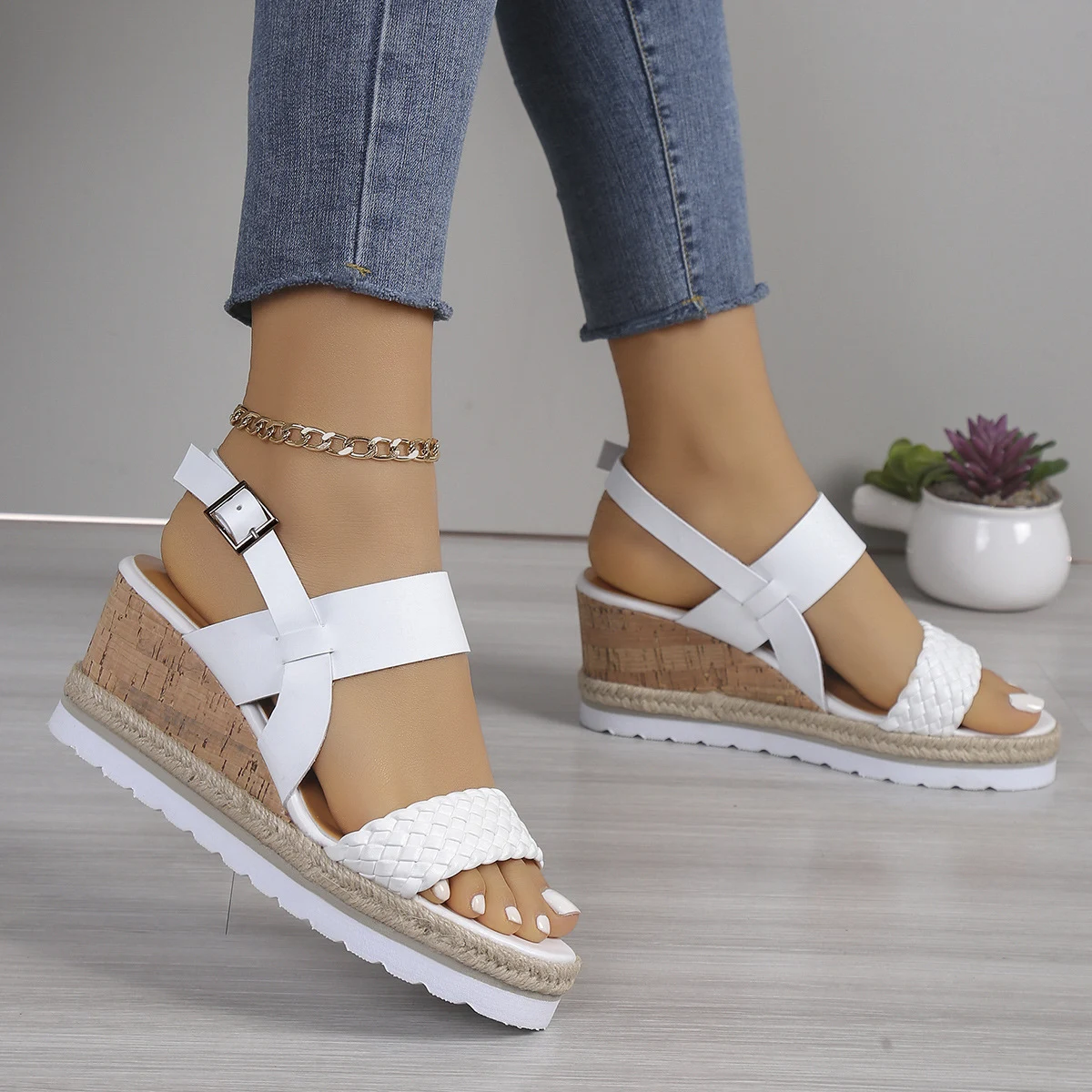 Dames enkelsandalen casual open teen sleehak plus size, perfect voor dagelijks gebruik. Comfortabele en stijlvolle schoenen. — foto 2