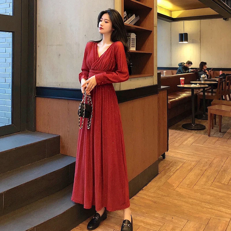 Vestidos femininos elegantes e confortáveis para todas as ocasiões. Encontre o vestido perfeito para ficar linda e se sentir bem o dia todo. — foto 2