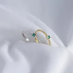 Anel S925 Prata Esterlina Clássico com Zircônio Verde e Micro-incrustações de Diamante, Combina com Tudo, Elegante e Versátil — foto 2