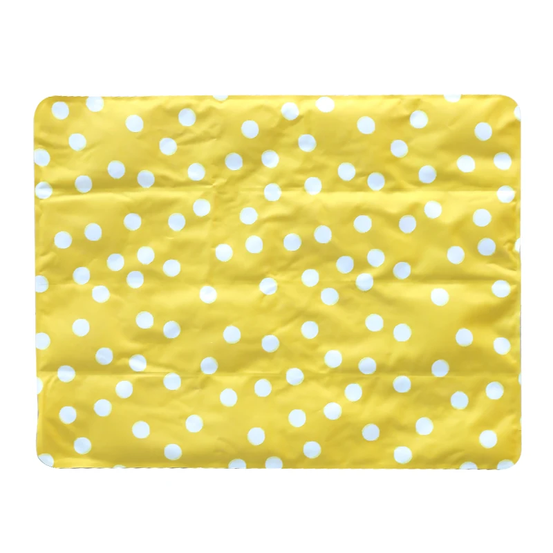 Title 7, Pet gel ice pad. Provides cooling comfort for d...