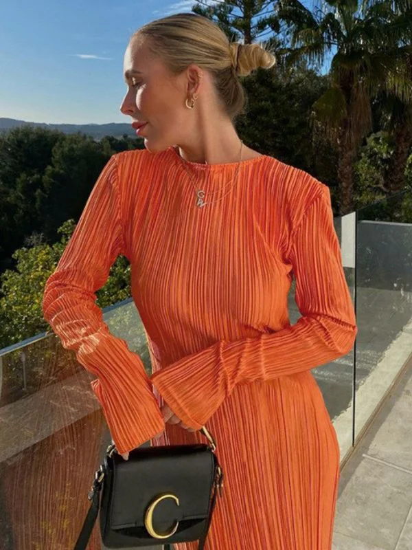 Temperament Commuter Pleated High Elastic Long Dress for Women. Comfortable and stylish for daily wear, perfect for work — photo 1