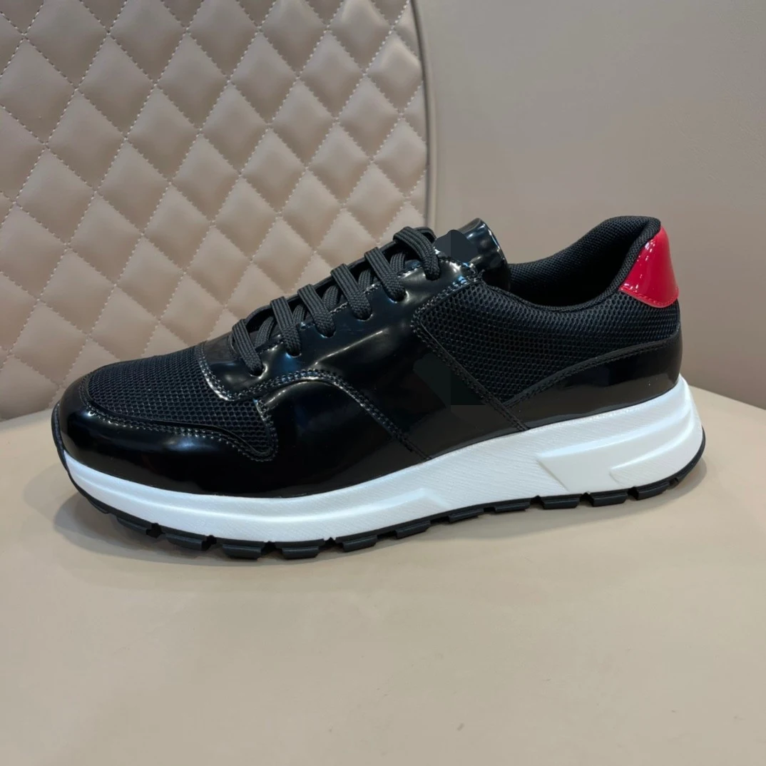 Chaussures Homme décontractées sport épaisses respirantes, couleur assortie, style coréen simple. Confort et style pour un usage quotidien. — photo 1