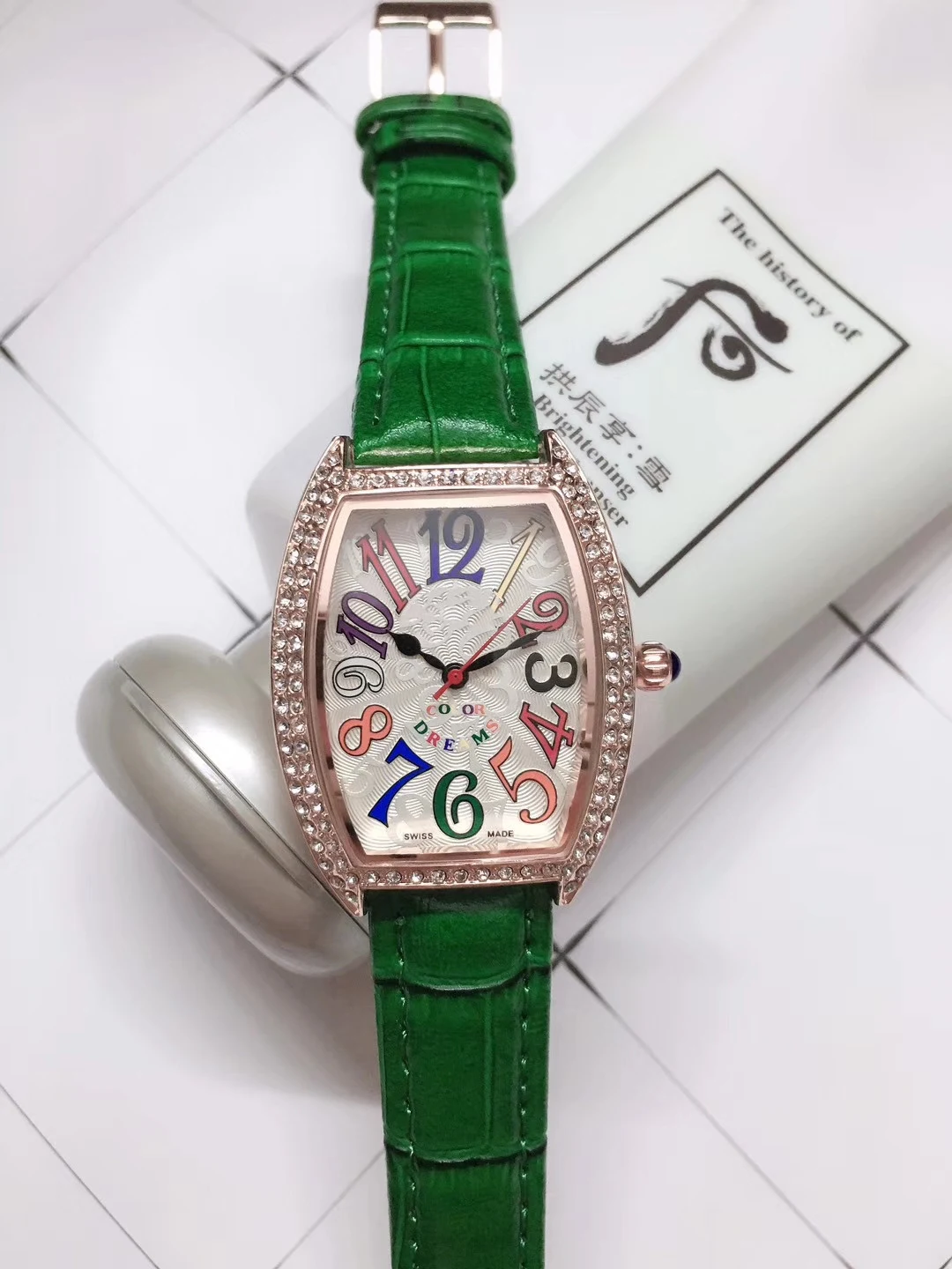Title 7, Geruite cartoon digitale horloge. Perfect voor ...