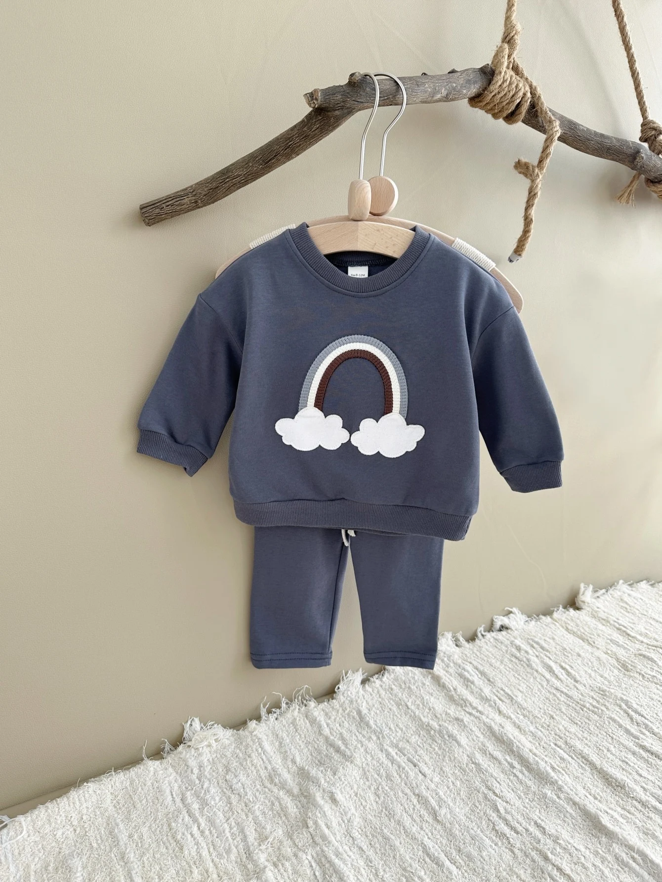 Conjunto Bebê Arco-Íris Multicolorido Patchwork Nuvem Bordada Top e Calças, Conforto e Estilo Diário — foto 22