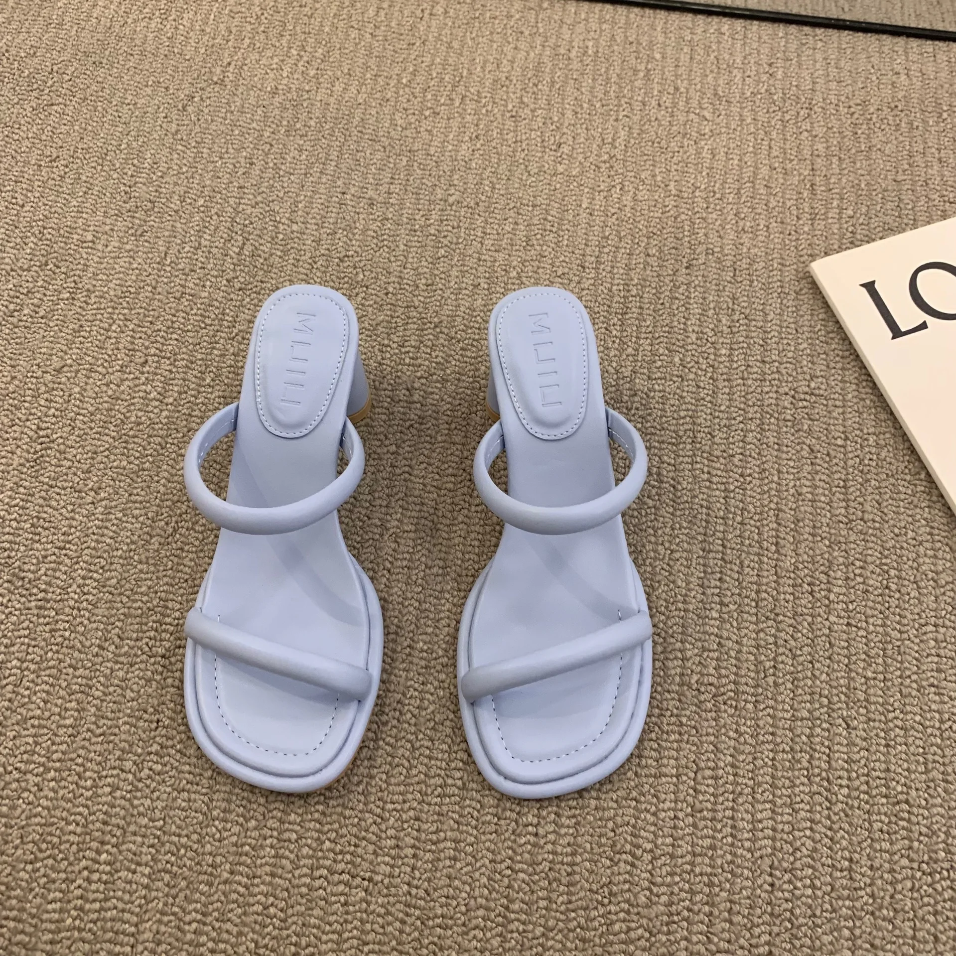 Sandalias Coreanas de Verano con Tacón Grueso y Diseño Simple – Perfectas para Comodidad y Estilo en Días Soleados — foto 4