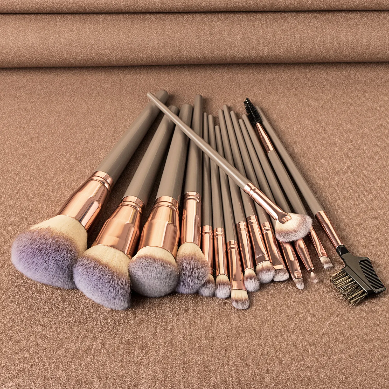 15 Piece Makeup Brush Set for Eyeshadow. Achieve flawless eye makeup application with this comprehensive beauty tool set — photo 10