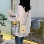 Beige vertical section