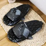 Zapatillas de casa de tiburón, bonitas y grandes para parejas. Cómodas y casuales, perfectas para relajarse en casa con estilo. — foto 4