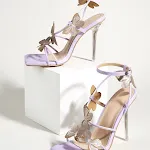 Kristallen stiletto hak sandalen met strik. Straal elegantie en glamour uit bij elke speciale gelegenheid. Jouw perfecte party schoen! — foto 1
