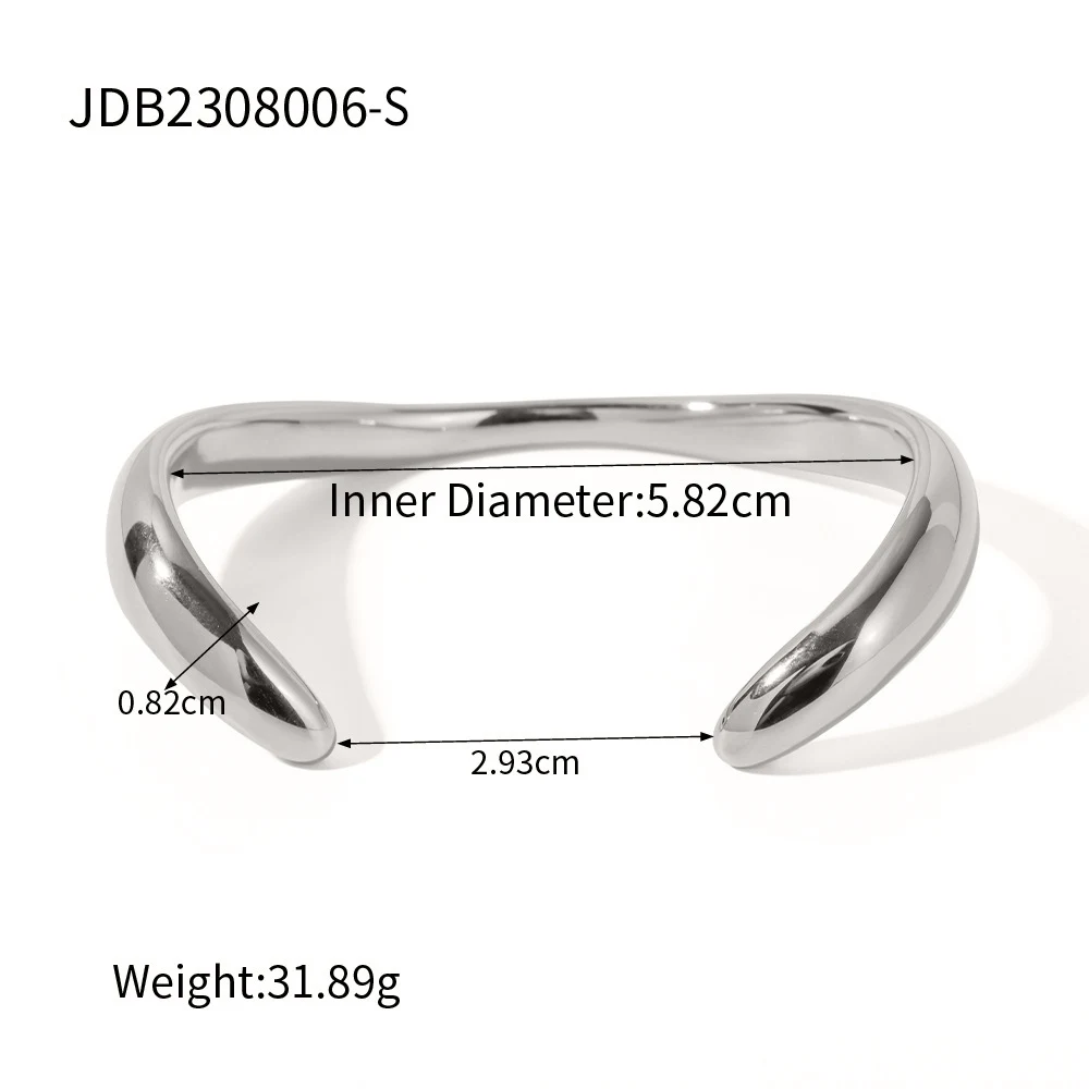 Bracelet irrégulier en acier inoxydable, bijoux de mode pour femmes. Design unique et tendance, durable, parfait pour un look élégant au quotidien. — photo 2